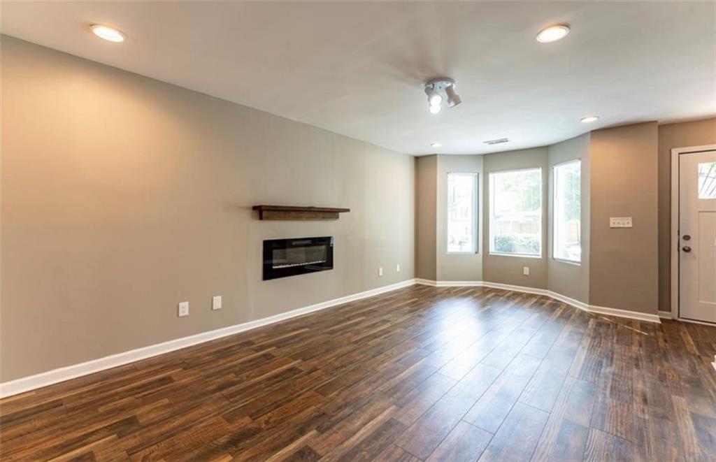 Four Oaks - Residential
