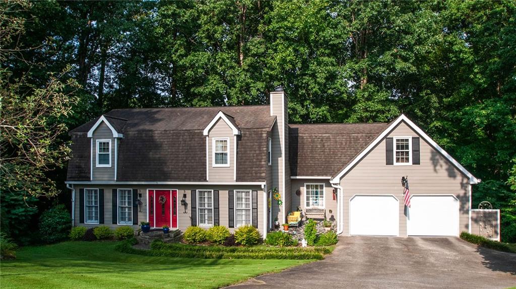 Welcome to Indian Hills development. The trifecta the top schools in Georgia. East Side Elementary, Dickerson Middle and Walton High. Please view the photos on this private home located in a cul de sac and I assure you it will not disappoint.