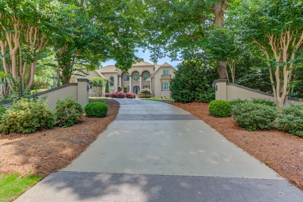 1905 Kathy Whitworth Drive