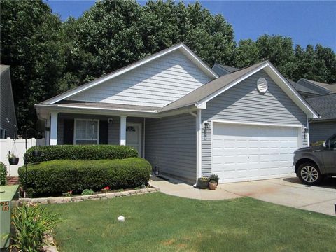 Single Family Residence in Dallas GA 111 Topaz Drive.jpg