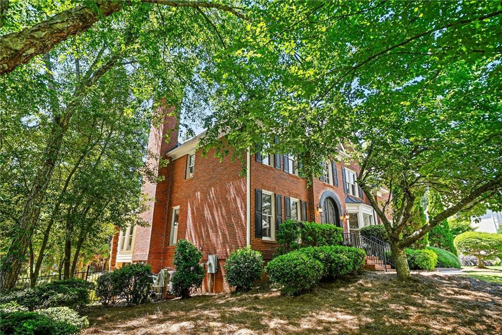 200 York Town Circle