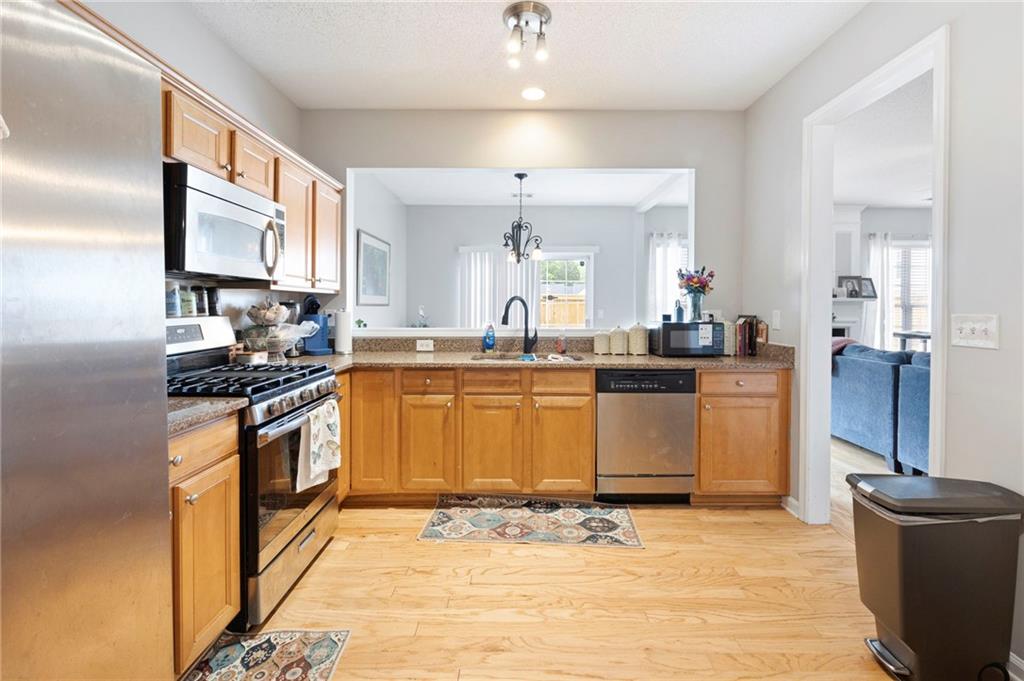 212 Regent Square, Woodstock, Georgia image 12