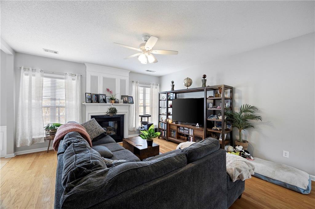 212 Regent Square, Woodstock, Georgia image 6