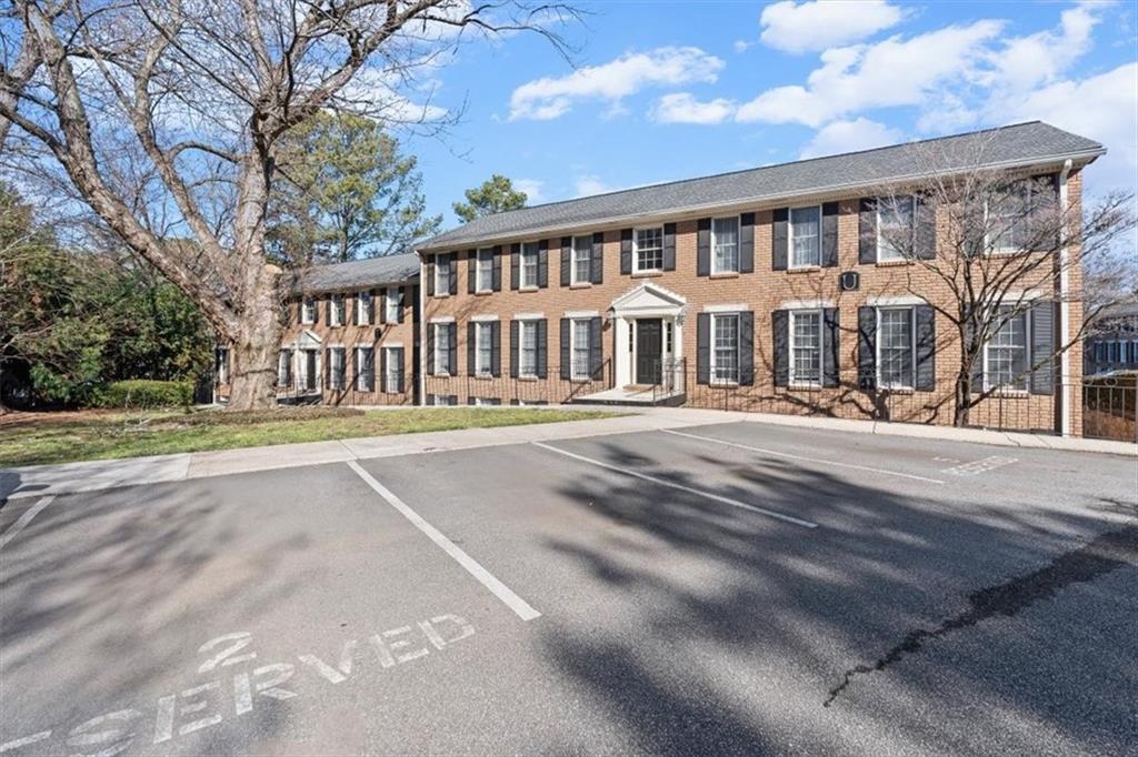 1101 Collier Road NW T5