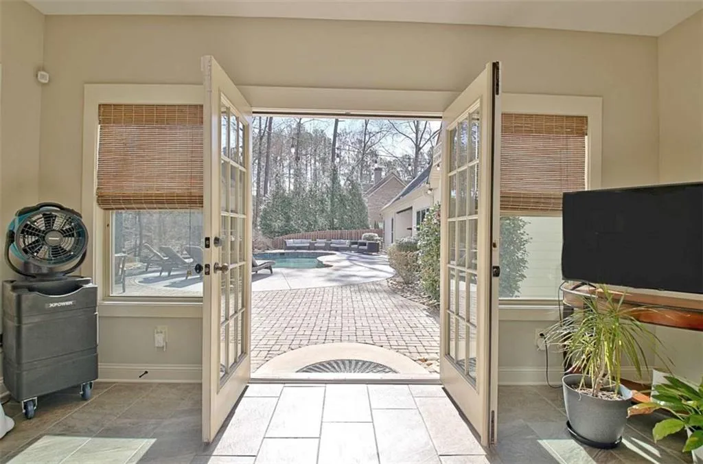 Sharpsburg, Georgia 30277, United States, 4 Bedrooms Bedrooms, ,5 BathroomsBathrooms,Residential,Active,118855