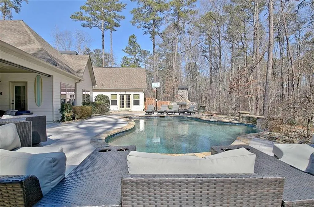 Sharpsburg, Georgia 30277, United States, 4 Bedrooms Bedrooms, ,5 BathroomsBathrooms,Residential,Active,118855