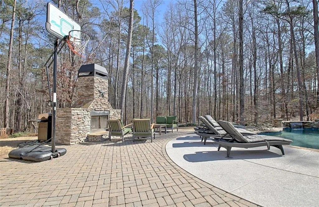 Sharpsburg, Georgia 30277, United States, 4 Bedrooms Bedrooms, ,5 BathroomsBathrooms,Residential,Active,118855