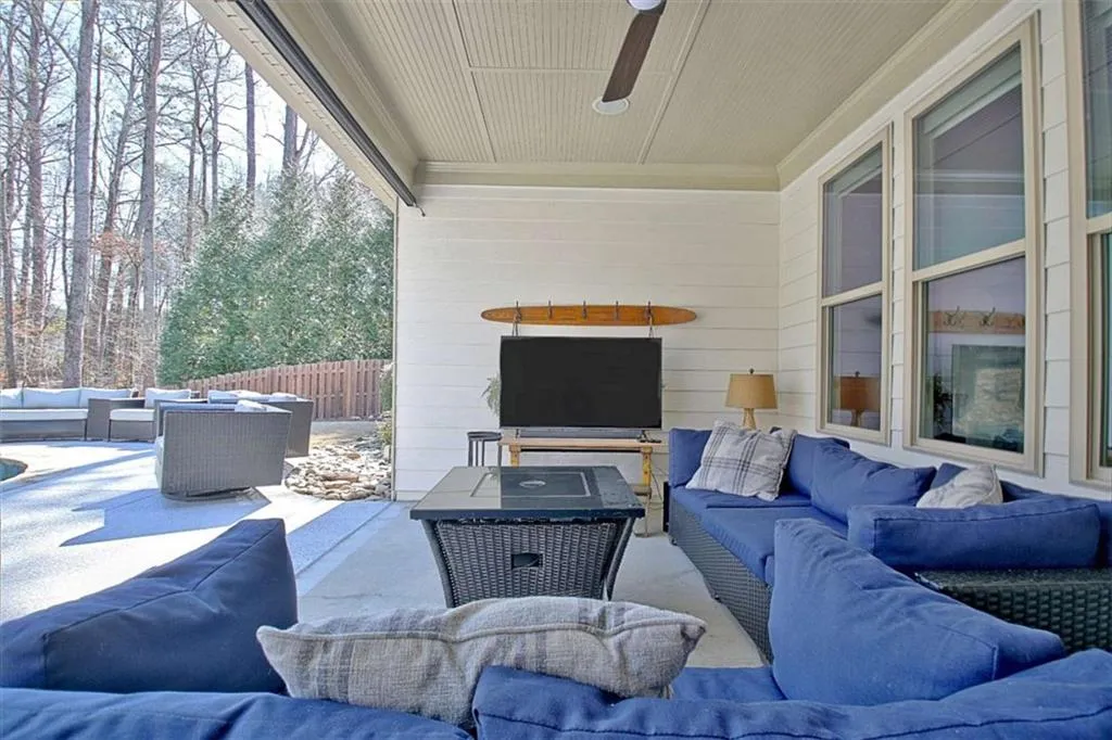 Sharpsburg, Georgia 30277, United States, 4 Bedrooms Bedrooms, ,5 BathroomsBathrooms,Residential,Active,118855