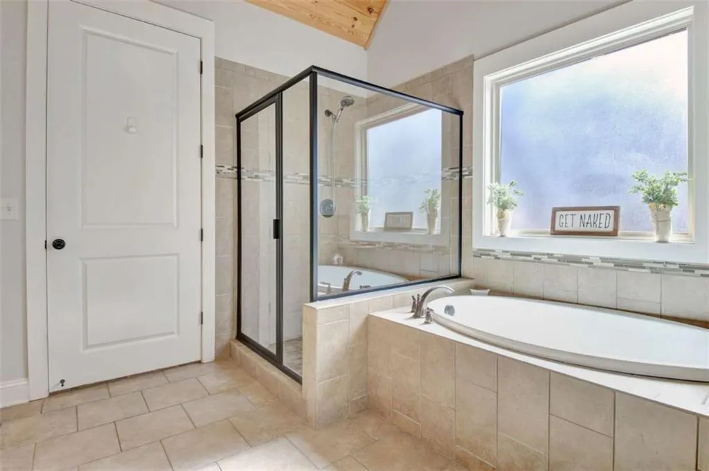 Sharpsburg, Georgia 30277, United States, 4 Bedrooms Bedrooms, ,5 BathroomsBathrooms,Residential,Active,118855