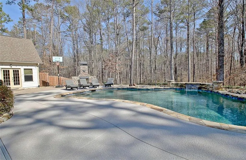 Sharpsburg, Georgia 30277, United States, 4 Bedrooms Bedrooms, ,5 BathroomsBathrooms,Residential,Active,118855