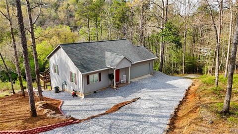 A home in Demorest