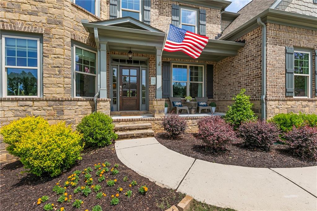 4565 Sterling Pointe Drive NW