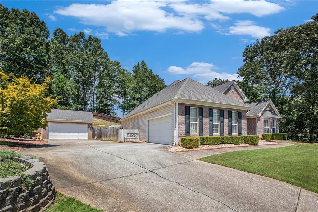 606 Gold Crest Drive