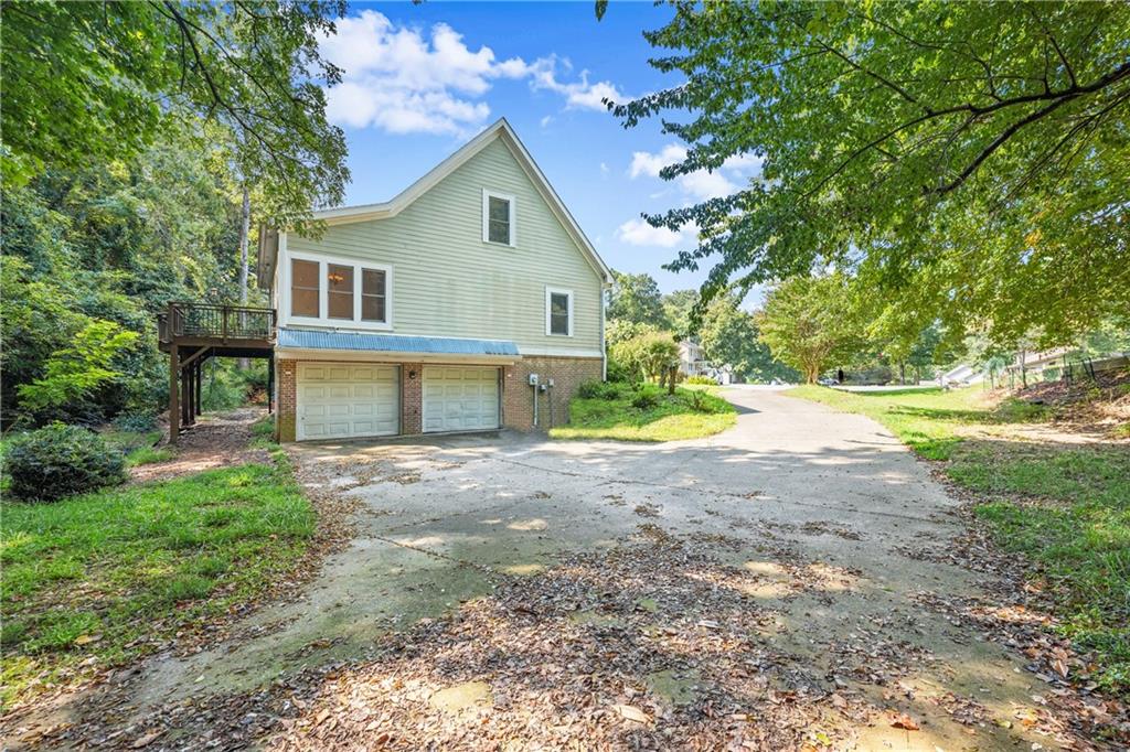 564 Long Oak Drive