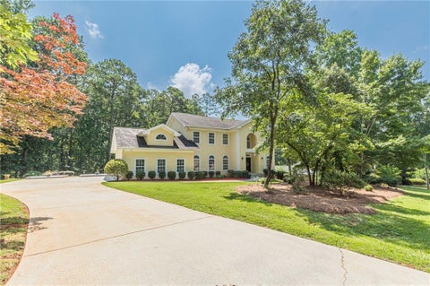 Homes For Sale - 5950 Sequoia Lane<br/> Douglasville, GA 30135