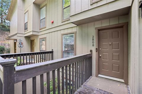 Photo of 2808 Cumberland Court SE, Smyrna, GA 30080 (MLS # 7654208)