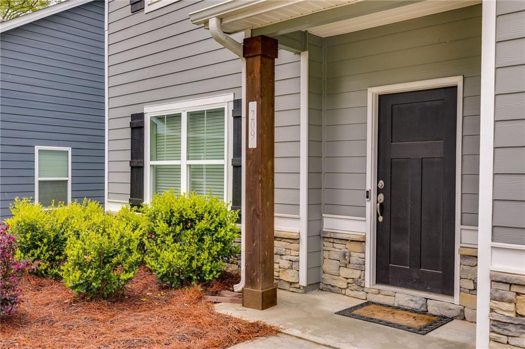 209 Shelton Circle, Temple, Georgia image 3