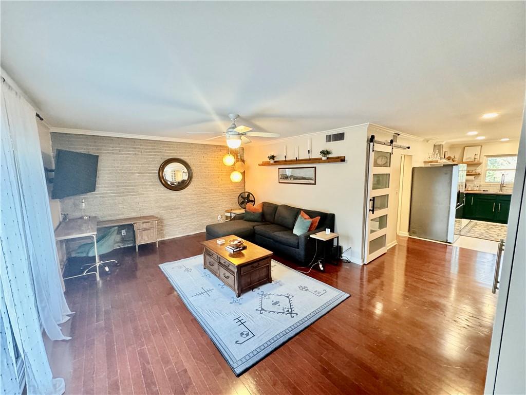 Available for month-to-month lease (up to six months) or longer! This stylish 1-bedroom, 1-bathroom mid-century condo offers a perfect blend of comfort, convenience, and modern flair. Located in the heart of Woodland Hills, this well-appointed unit is the ideal space for anyone looking for a short-term or flexible lease option.
Fully Furnished: Move right in with everything you need, including a cozy living room, stylish dining area, comfortable bedroom, and fully equipped kitchen.
Convenient Location: Nestled in a peaceful neighborhood, just moments from Buckhead, Decatur, Virginia Highland shops, restaurants, and entertainment options. Quick access to major freeways (75/85/400) for an easy commute.
Lease Details:
Rent: Month-to-month lease up to 6 months. Negotiable rate for longer-term leases (6+ months).
Application Fee: $65 (non-refundable), which covers background and credit check.
Utilities: Rate includes electricity, water, trash, and high speed internet
This condo is a perfect blend of comfort and style, offering a cozy, move-in-ready space in a desirable location. Contact us today to schedule a showing or learn more about this fantastic leasing opportunity!