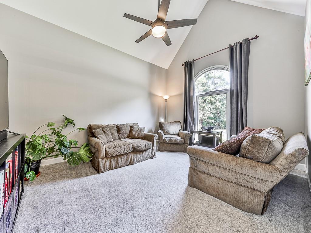 1002 Jubilee Way