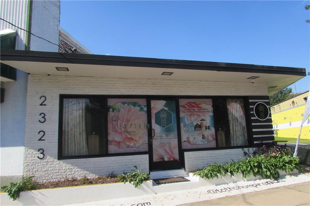 2323 Cascade Road