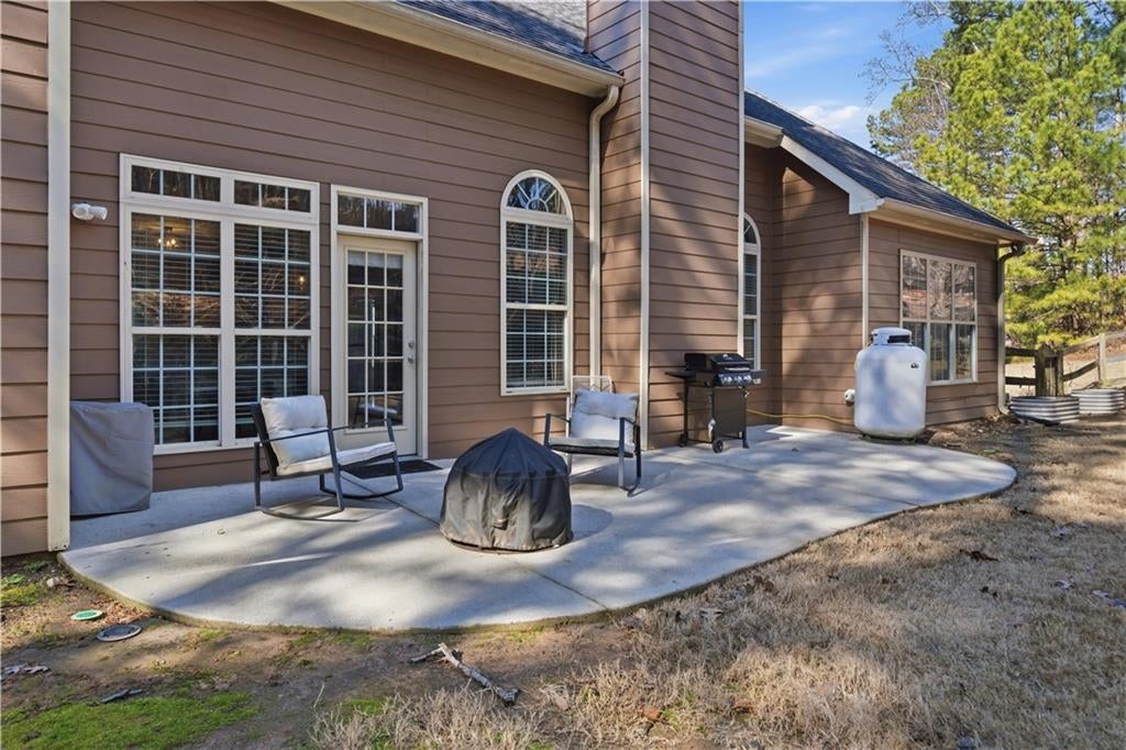 15 Isabella Court NE