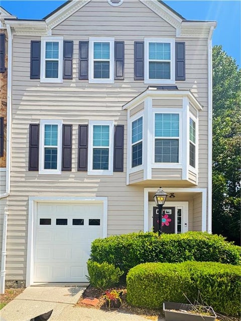 Townhouse For Sale - 2021 Pinnacle Pointe Drive<br/> Norcross, GA 30071