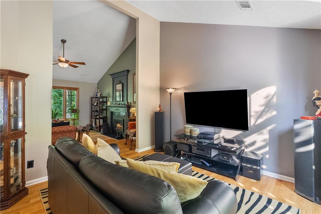 1270 Taylor Oaks Drive