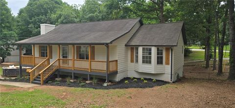 Photo of 4723 Emerald Glen Drive, Douglasville, GA 30135 (MLS # 7780419)