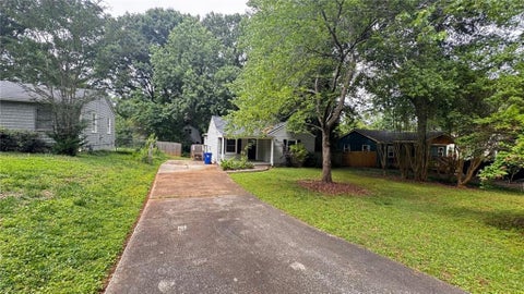Homes For Sale - 3444 Orchard Circle<br/> Decatur, GA 30032