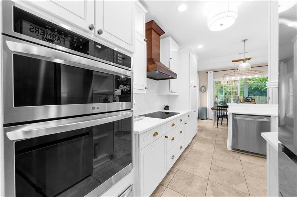 HILLBROOKE - Residential