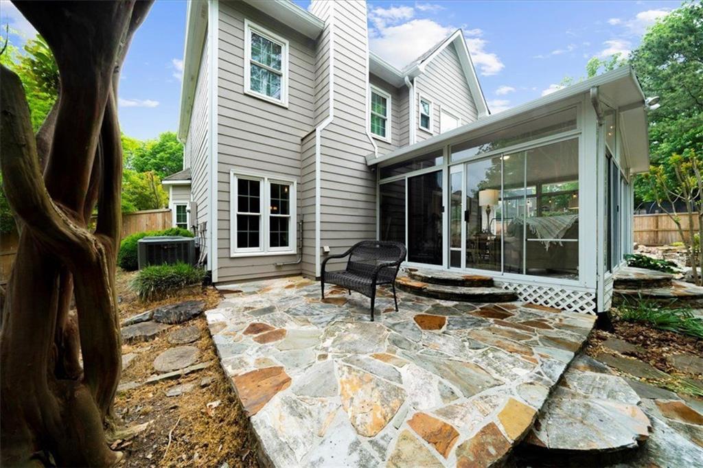 HILLBROOKE - Residential