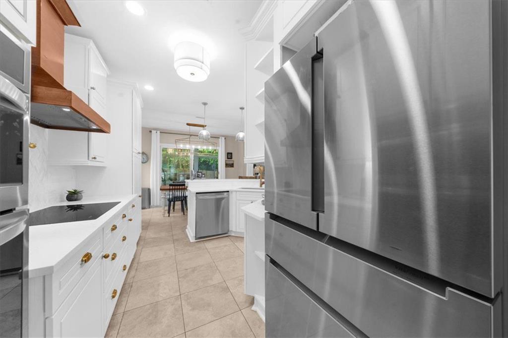 HILLBROOKE - Residential