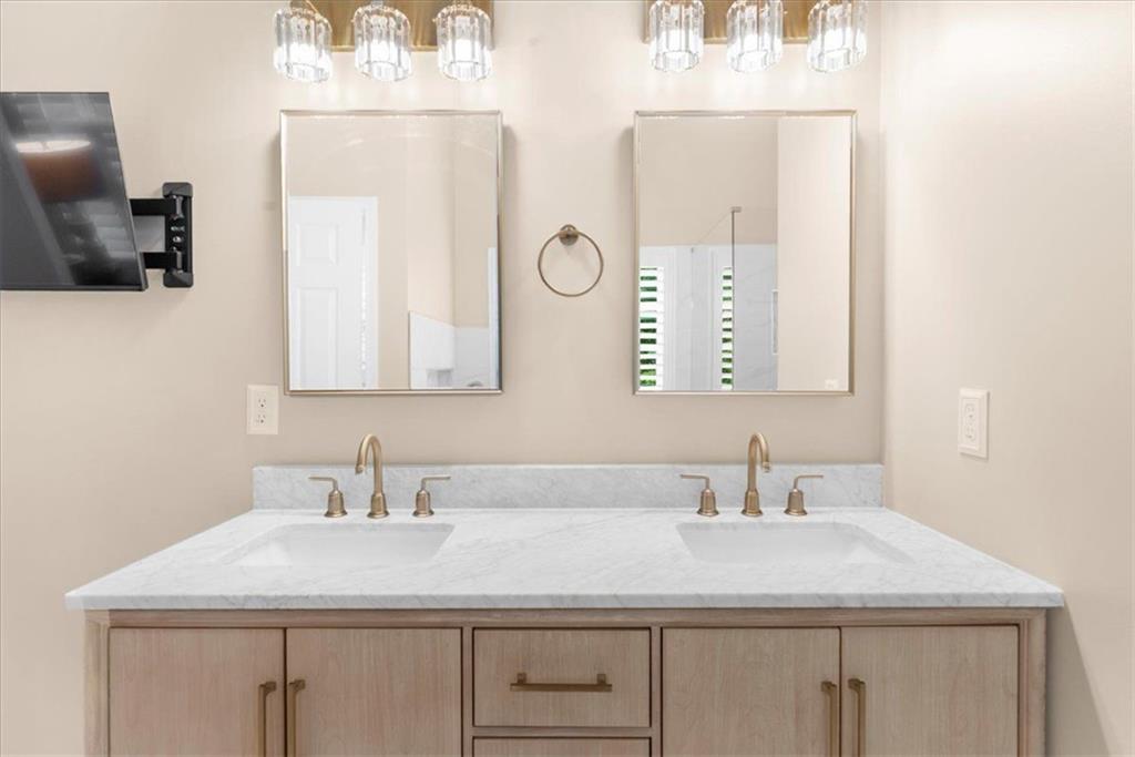 HILLBROOKE - Residential