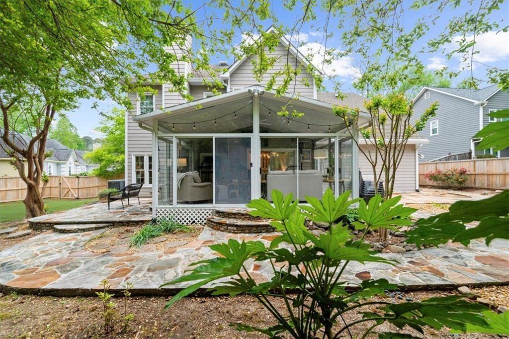 HILLBROOKE - Residential