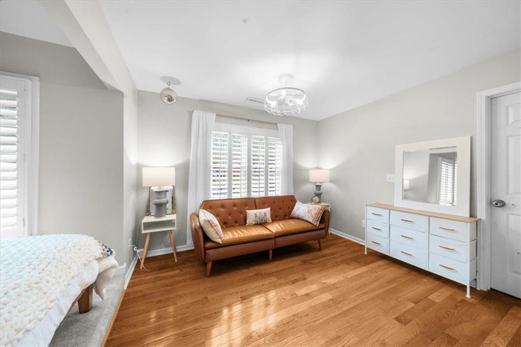 HILLBROOKE - Residential