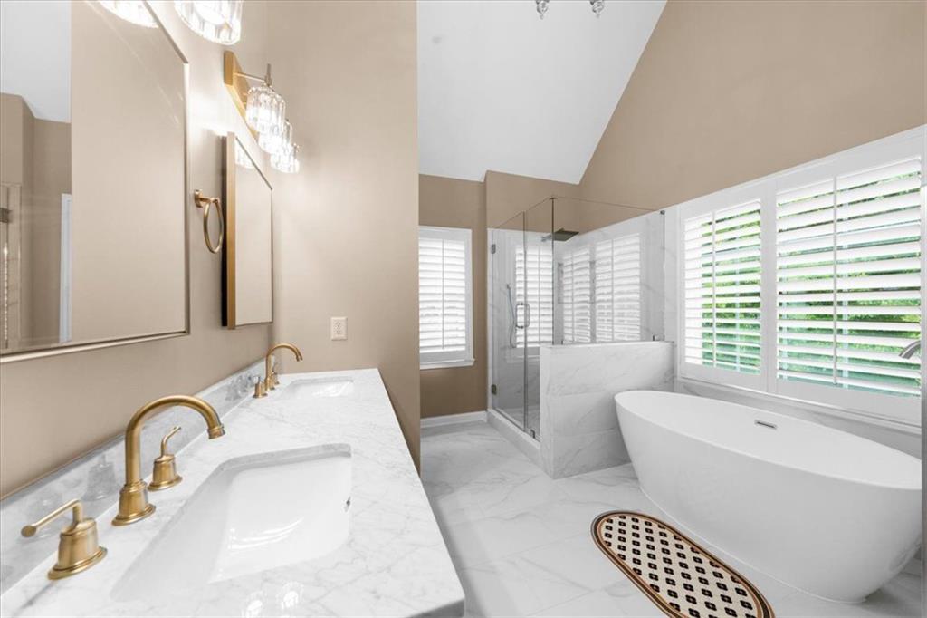 HILLBROOKE - Residential