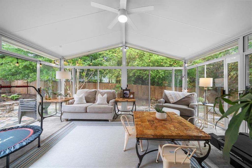 HILLBROOKE - Residential