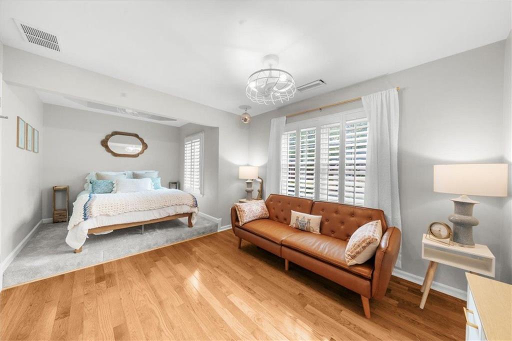 HILLBROOKE - Residential