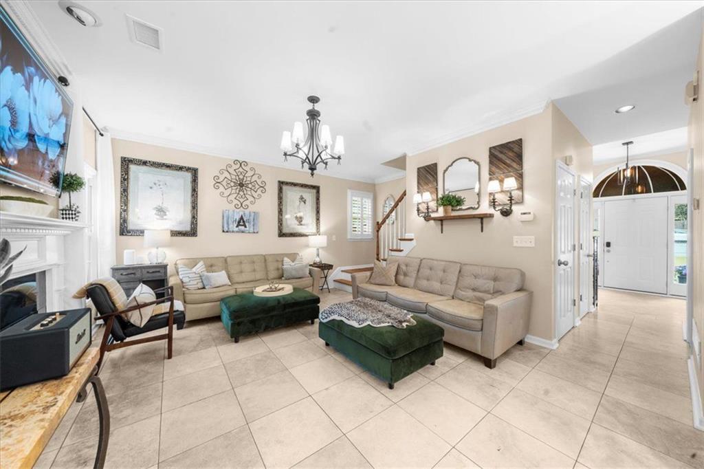 HILLBROOKE - Residential