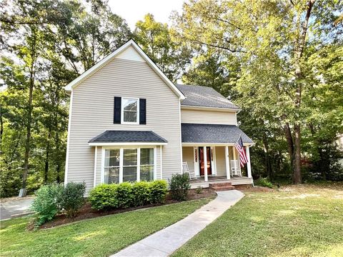 A home in Calhoun