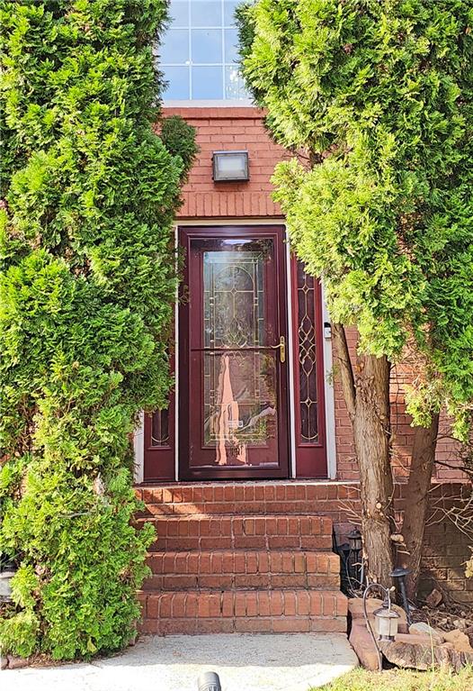 6247 Greenock Drive