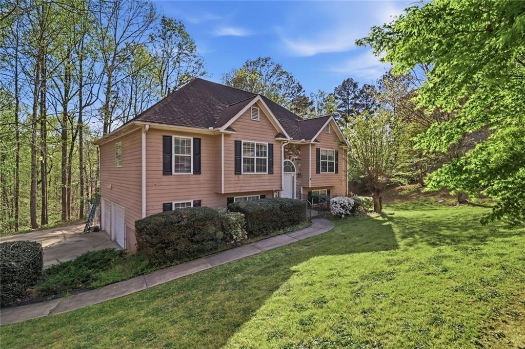 1235 Smoke Hill Lane