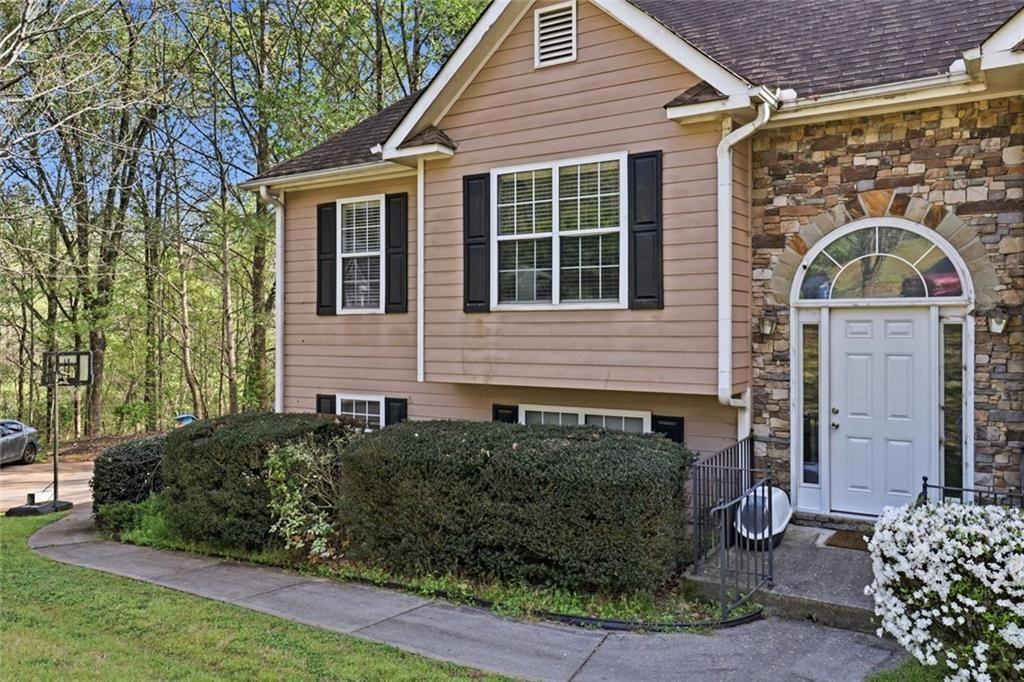 1235 Smoke Hill Lane