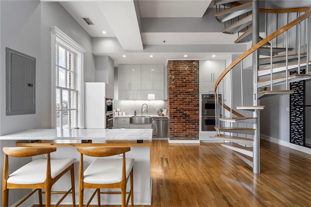 30 5th Street NE 1001