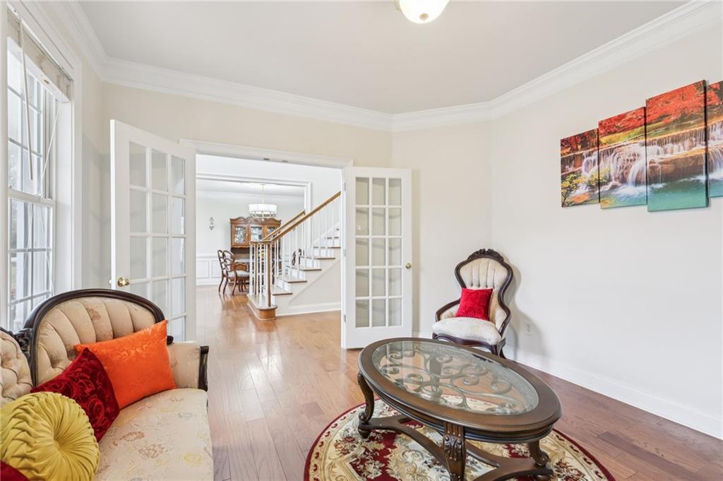 1170 Great River Parkway