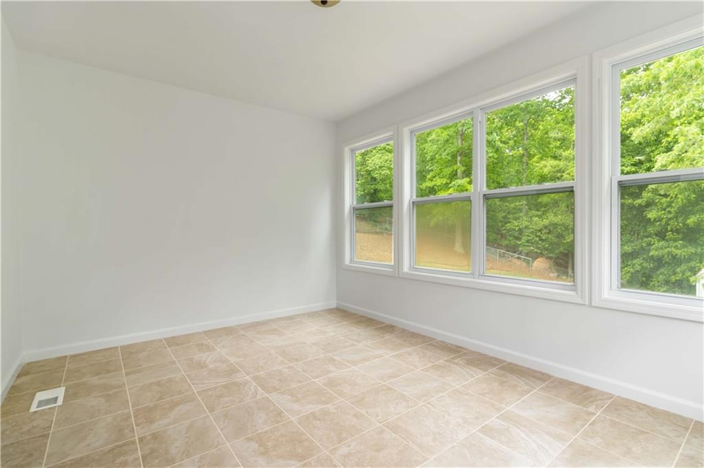 3781 Cherokee Trail, Suwanee, Georgia image 12