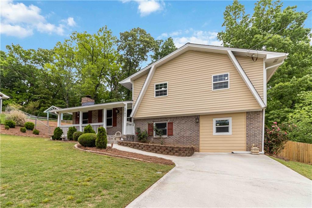 3781 Cherokee Trail, Suwanee, Georgia image 2