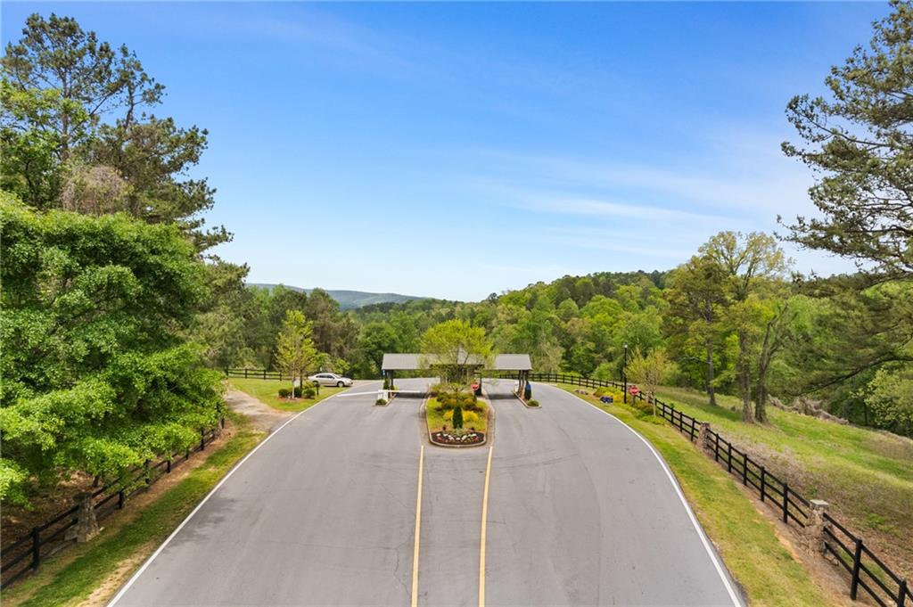 302 Morse Elm Loop, Waleska, Georgia image 4