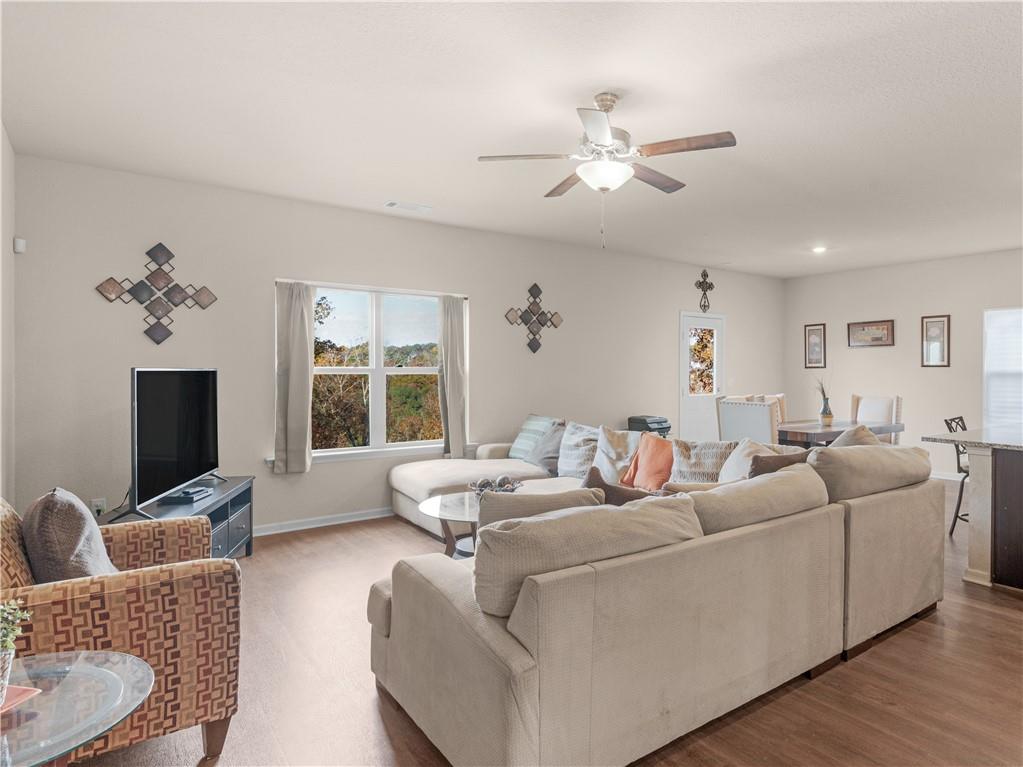 Saddle Ridge @ Annewekee Trail - Residential