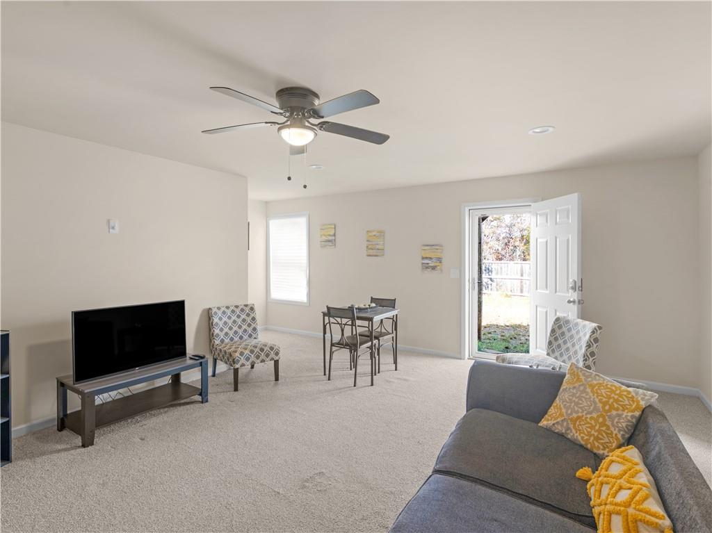 Saddle Ridge @ Annewekee Trail - Residential